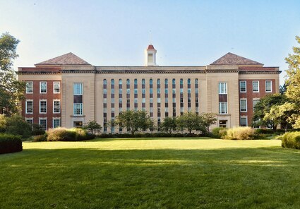关于组织学生参加职业技能实训月的通知